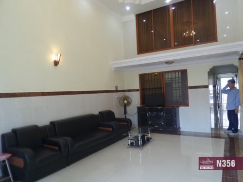 N356 | 3 Bedrooms Flat Apartment Fully Furnished For Rent in BKK3