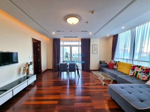 N373 | BKK1 - Nice Serviced Apartment 1 Bedroom with Pool and Gym
