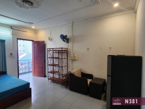 N381 | Studio without kitchen for rent near riverside