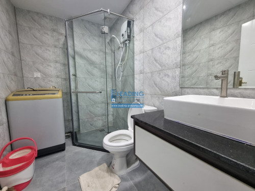 N400 | New Renovated Studio at Riverside For Rent
