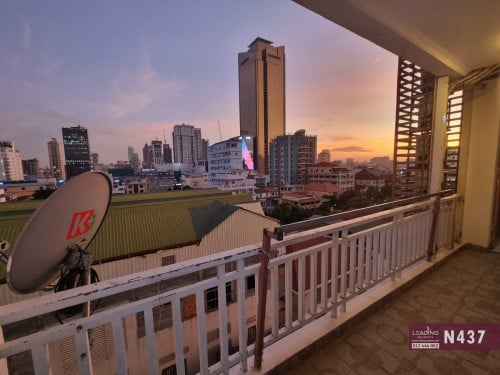 N437 | Elevator 2 Bedrooms Apartment For Rent Near BKK1