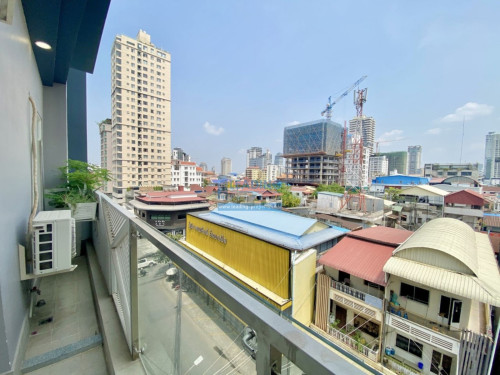 N524 | BKK1 Western 1 Bedroom Apartment For Rent Free Laundry