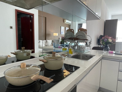N587 | City Ceter Studio with Gym and Pool For Rent in Daun Penh