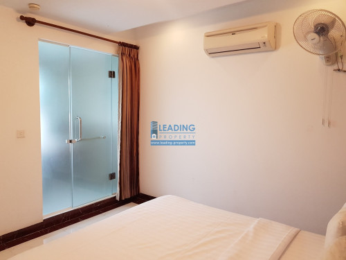 N590 | Serviced Apartment 1 Bedroom For Rent in Boeng Trabek Area