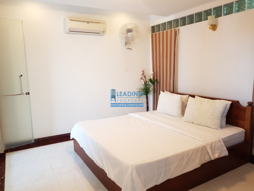 N590 | Serviced Apartment 1 Bedroom For Rent in Boeng Trabek Area
