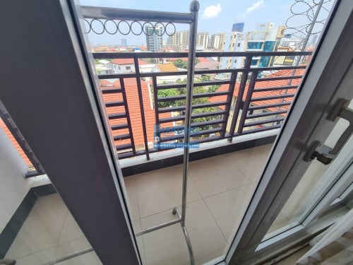 N709 | 2 Bedrooms Serviced Apartment For Rent Near TK Avenue