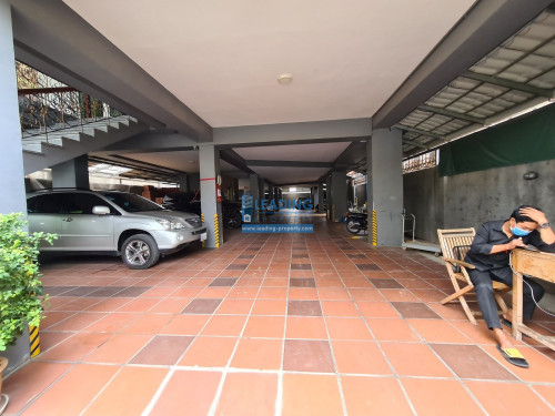 N716 | Western Spacious Apartment 2 Bedrooms Unit For Rent in Toul Kork With Swimm