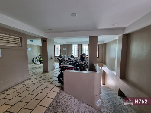 N762 | Budget Studio Apartment with Elevator For Rent Near Rupp