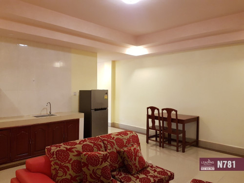 N781 | Spacious 1 Bedroom Apartment For Rent with Car Park