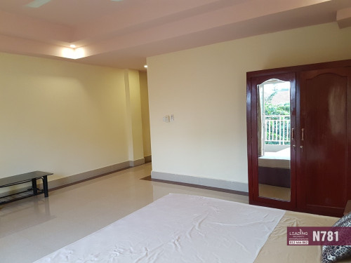 N781 | Spacious 1 Bedroom Apartment For Rent with Car Park