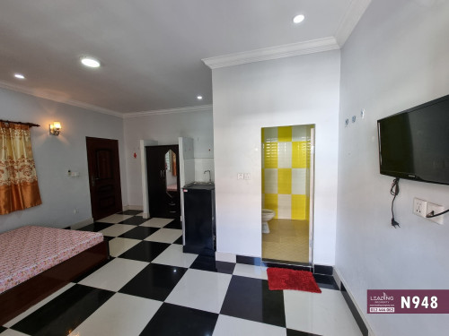 N948 | Elevator Studio Apartment with Private Balcony For Rent Near Central Market