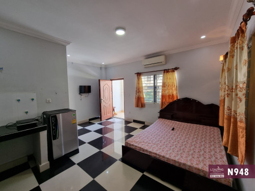 N948 | Elevator Studio Apartment with Private Balcony For Rent Near Central Market