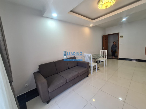 N960 | Western Bright and Clean 1 Bedroom Apartment For Rent in Boeng Trabek Area