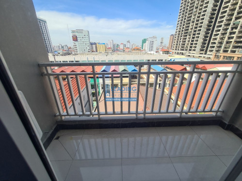 N960 | Western Bright and Clean 1 Bedroom Apartment For Rent in Boeng Trabek Area