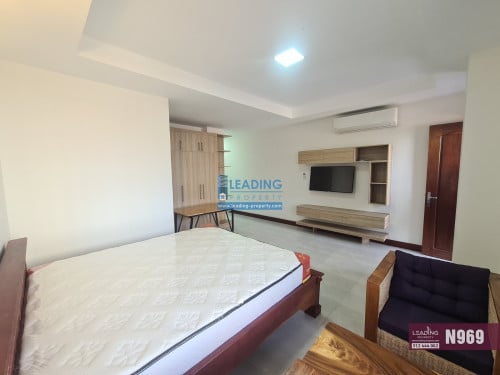N969 | Nice Studio with Private Balcony For Rent in Chroy Changva Area