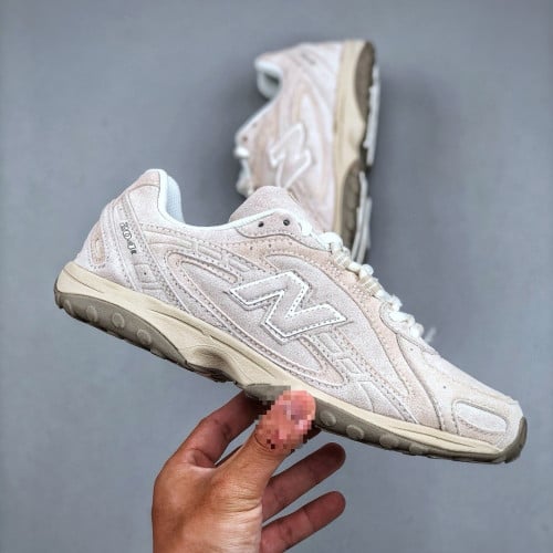 New Balance 204L Sneakers