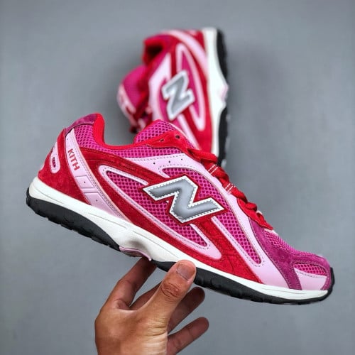 New Balance 204L Sneakers