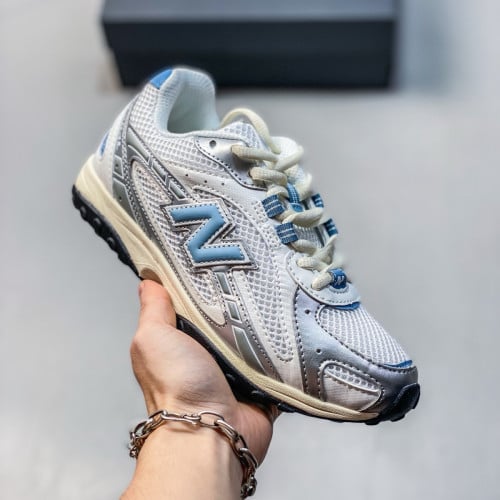 New Balance 204L Sneakers