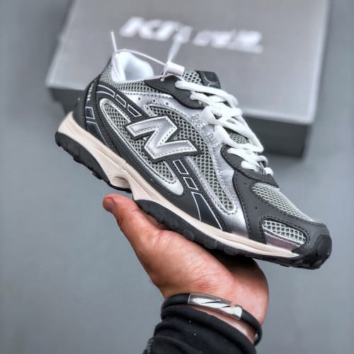 New Balance 204L Sneakers