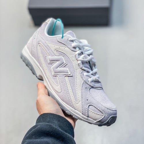 New Balance 204L Sneakers