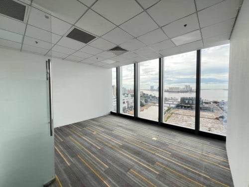 Nice river view office Space for rent at Koh Pich ការិយាល័យជួលនៅកោះពេជ្រ មានទេសភាពស្អាត(OF-138)