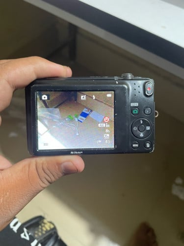 Nikon S3400
