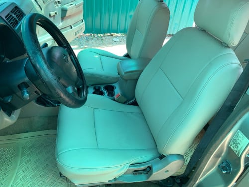 Nissan Frontier ឆ្នាំ 01 ប៉ុង2 កាពីតាស