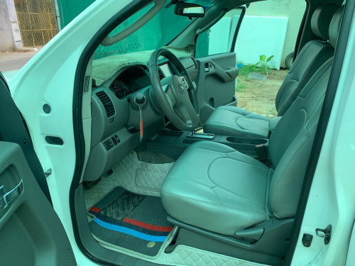 Nissan Frontier ឆ្នាំ 05 ប៉ុង1 សាំង + ហ្គាស