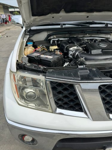 Nissan Frontier ឆ្នាំ 07 ប៉ុង1
