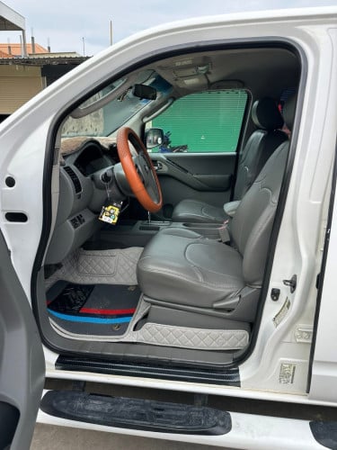 Nissan Frontier ឆ្នាំ 07 ប៉ុង1