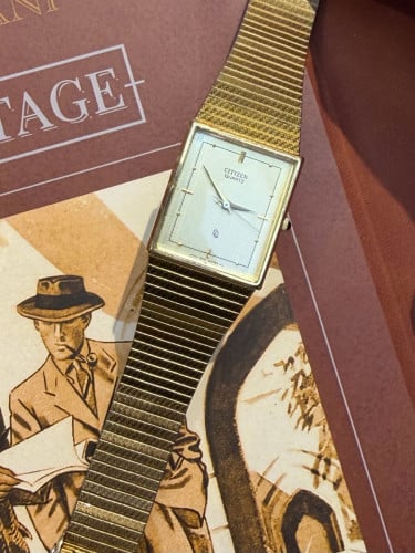 Original Rare Vintage Citizen Tank Quartz Gold Tone Textured Dial 1995 - (Condition 80%)