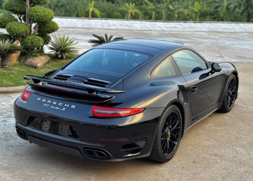 Porsche 911 Turbo S
