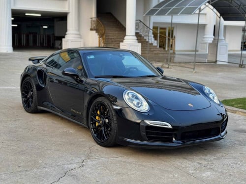Porsche 911 Turbo S