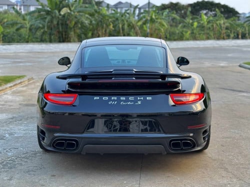 Porsche 911 Turbo S