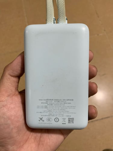 Power bank Anker លក់ 25$