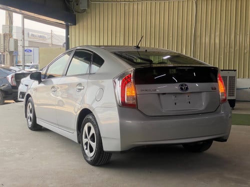 Prius 012 option 3 solar  សូម ចុចលីងខាងក្រោមដើម្បើសួរពត៍មានបន្ថែម