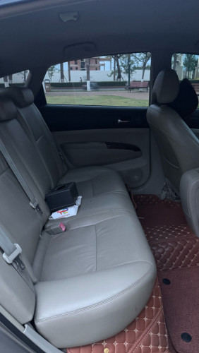 Prius 06 Full Option ថ្មីរឡានម៉ូល