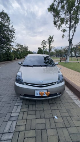 Prius 06 Full Option ថ្មីរឡានម៉ូល