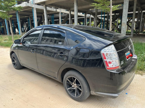 Prius 08 full option បើកដំបូរ