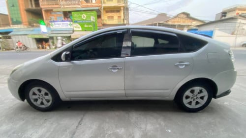 PRIUS 2005 For Rent /出租