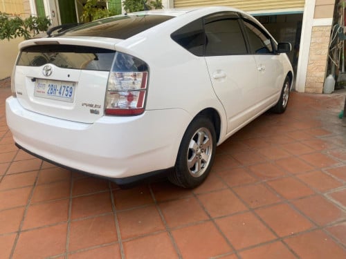PRIUS 2005 For Rent /出租