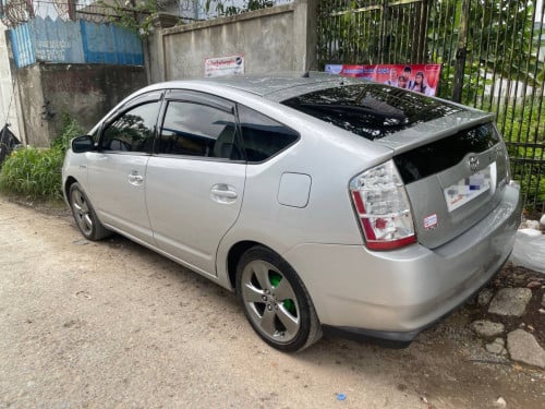 PRIUS 2006 For Rent /出租