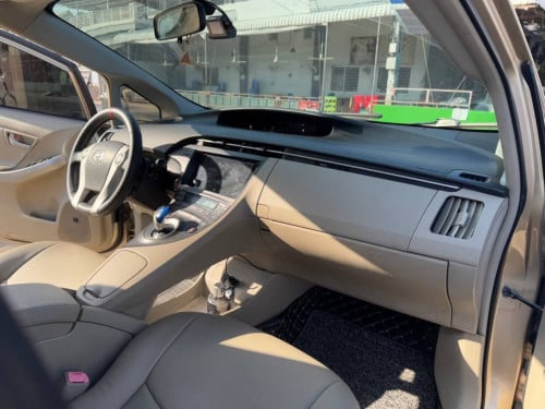 PRIUS 2010 For Rent /出租
