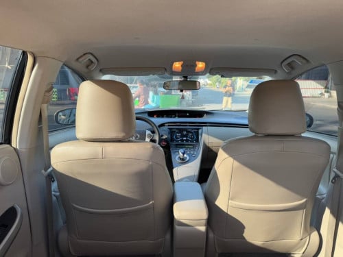 PRIUS 2010 For Rent /出租