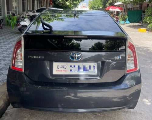 PRIUS 2012 For Rent /出租