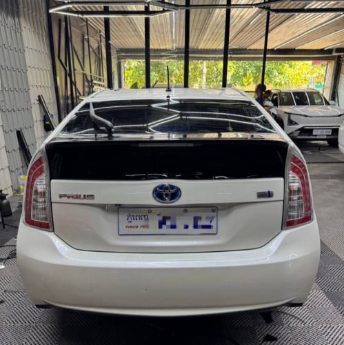 PRIUS 2014 For Rent /出租