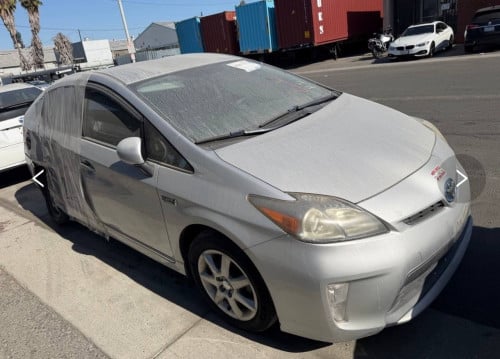 Prius Plugin Option 3 2012 សាង14700$