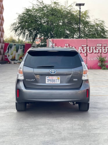 Prius V 2012 Option5 ពណ៌ស្លាបក្អែក