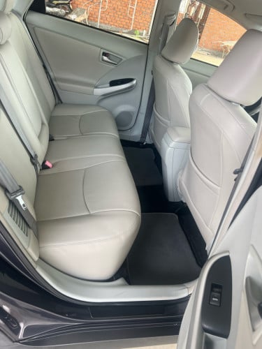 Prius2012ទើបមកដល់ថថ្មីៗហ៊ុយៗ