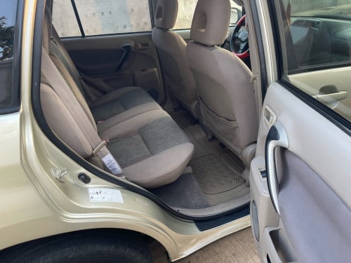 Rav4 2002 ឡានស្អាត​ ឯកសារគ្រប់​ ម៉ាសុីនប្រអប់លេខនៅល្អ
